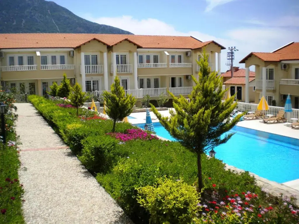Larimar Suite Hotel