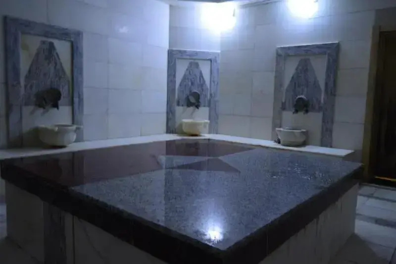 Orcas Imperial Palace