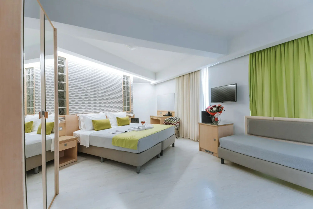 Semiramis City Hotel