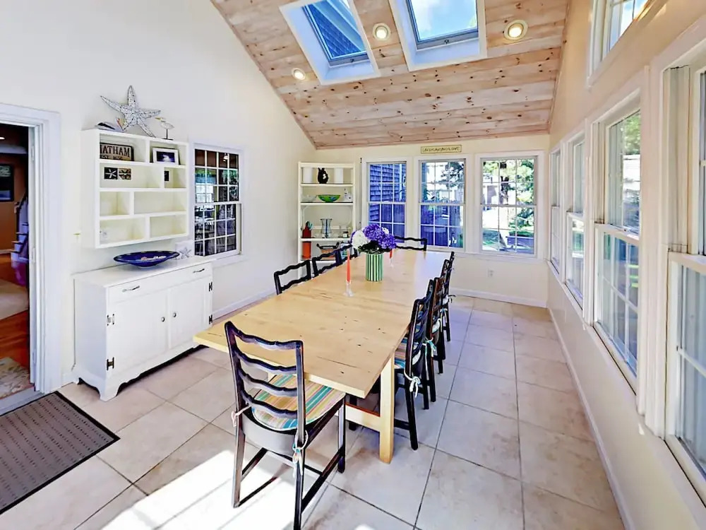 Walk to Beach: South Chatham Home
