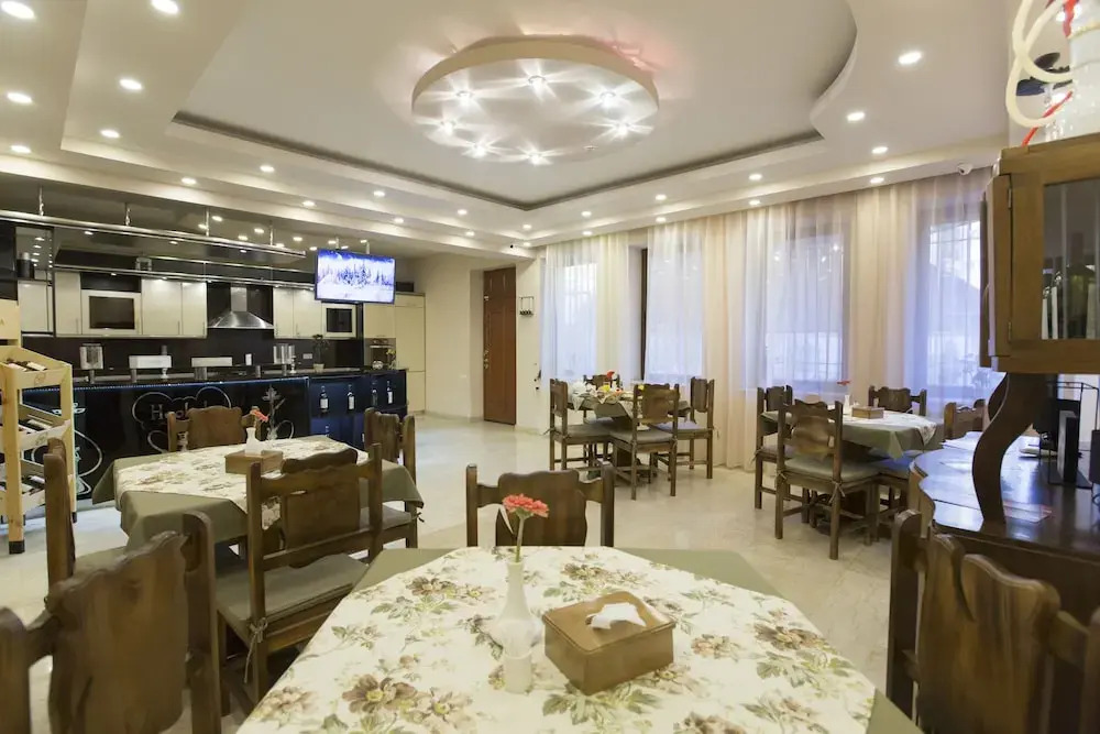 Cozy Apartment on Republic Square