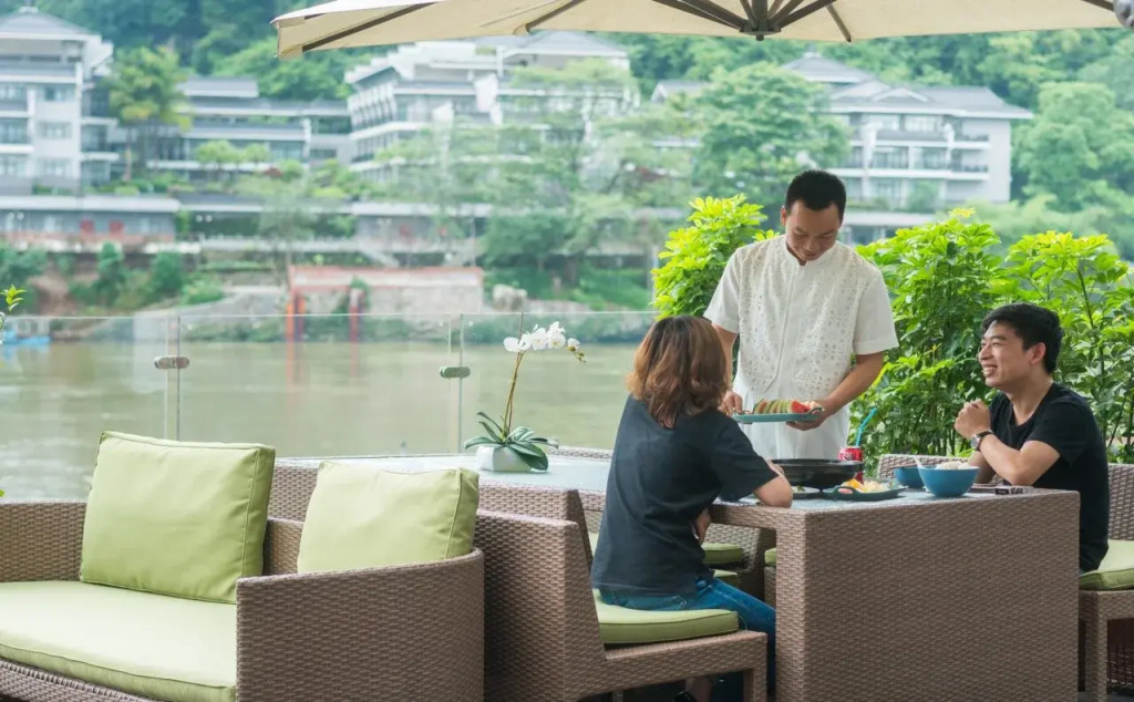 Sea Lily Yangshuo Riverside Resort