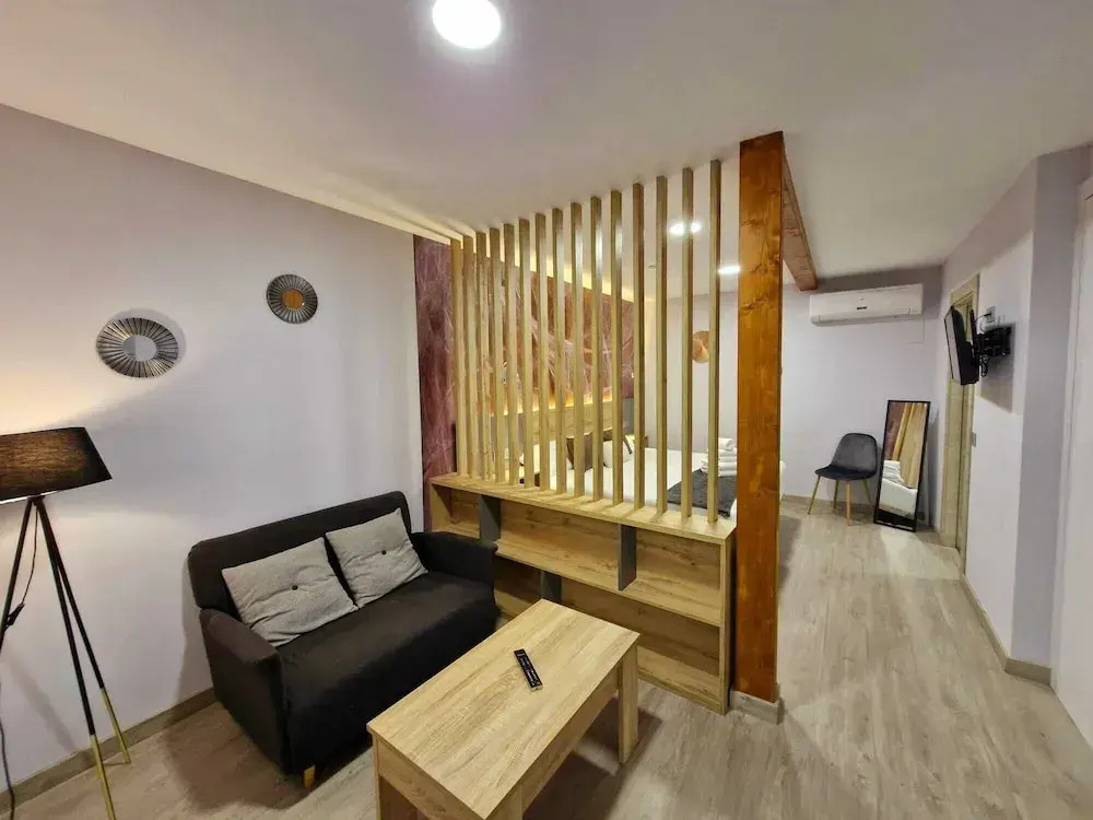Feeling Home - Suites&Rooms