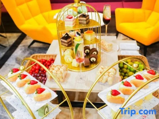 Y Hotel