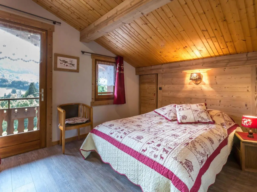 Chalet La Clusaz, 5 pièces, 9 personnes - FR-1-437-56