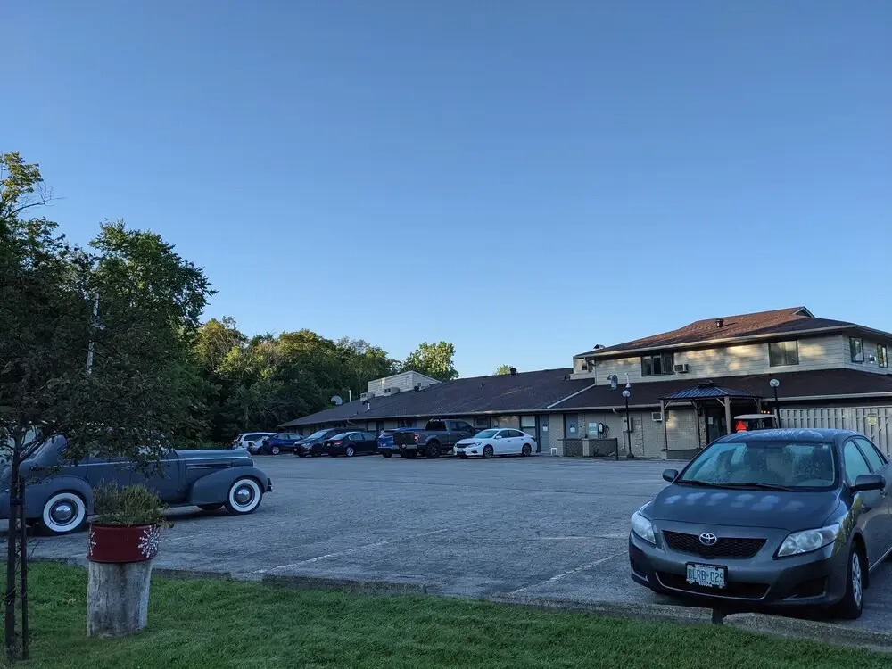 THE ASHWOOD INN