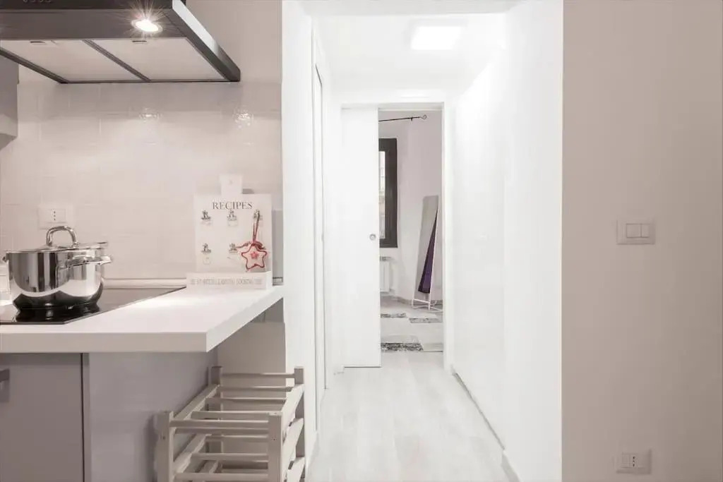 Guesthost - Porta Garibaldi White Flats