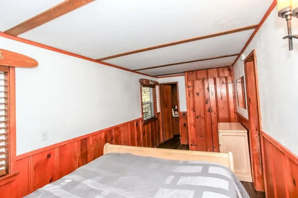 Ski Bunny Lodge