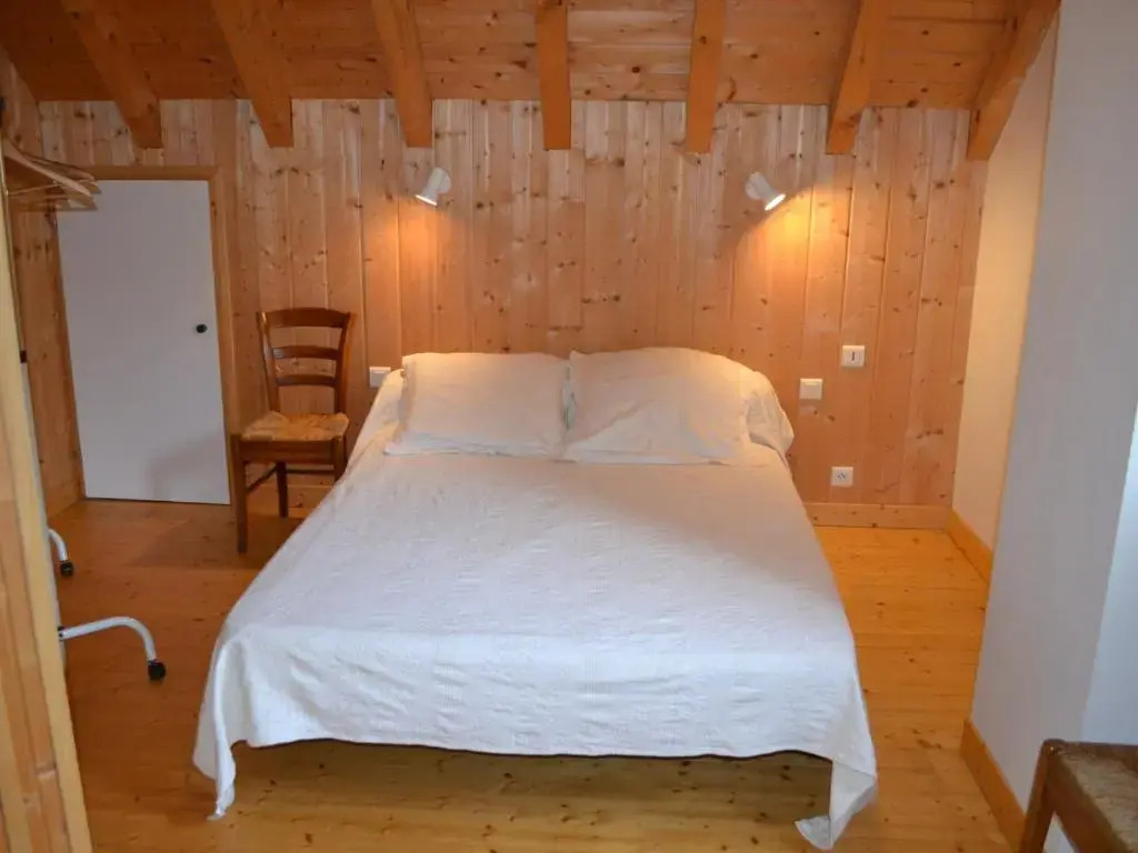 Chalet Albiez-Montrond, 4 pièces, 8 personnes - FR-1-618-16