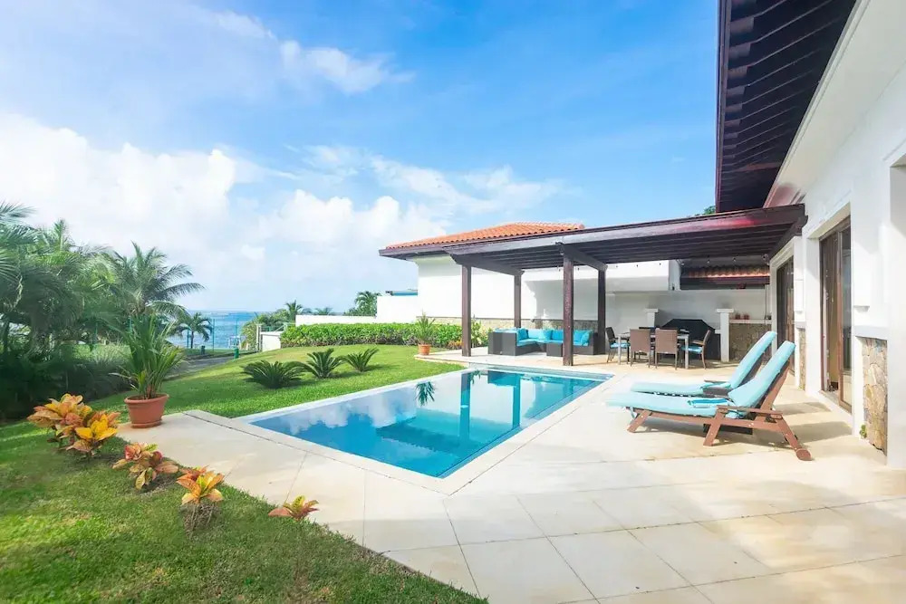 Pristine Bay Beach Home 104