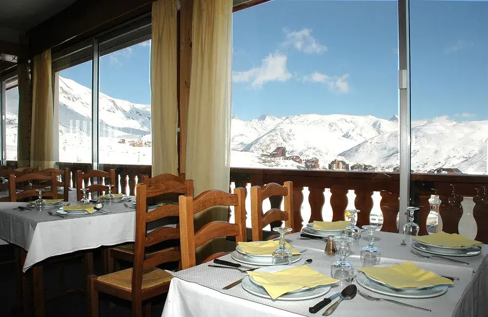 Hôtel Eliova Le Chaix