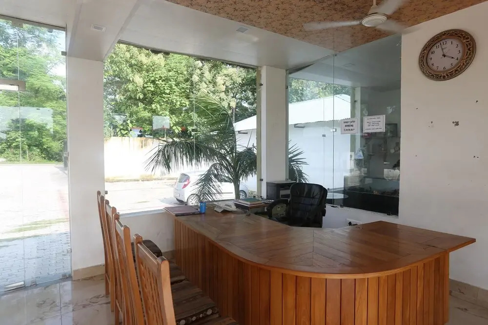 OYO 17290 The Tigers Pug Mark Resort