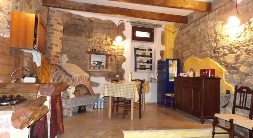 La taverna del gufo bed & breakfast