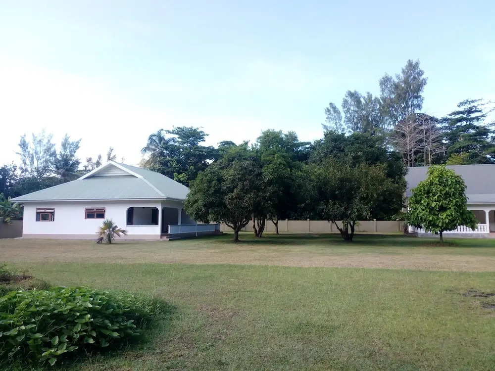 Lavigne self Catering