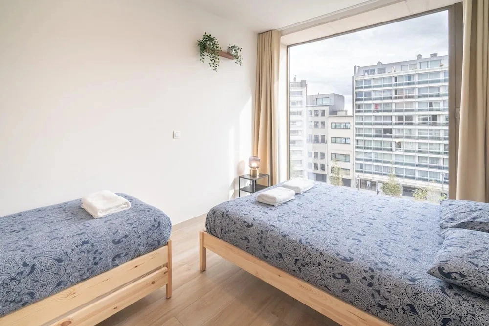 12-guest Lively Stay With Balcony