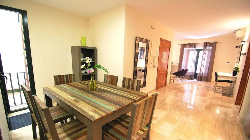 Apartamentos Living Sevilla Centro Maestranza