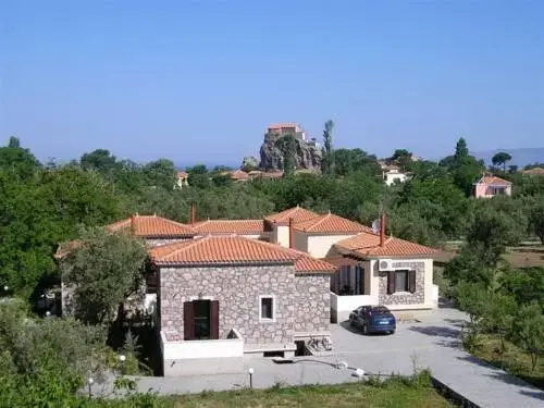 Mousses Houses