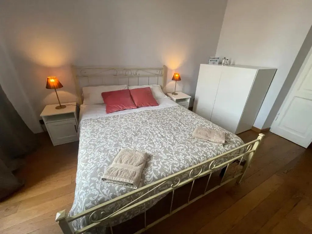 Paradise Suites - Brignole Station - Best Price Rooms - ALWAYS OPEN