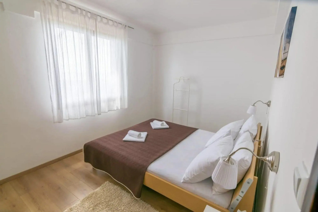 Villa Petar 2 - 10m From sea - H