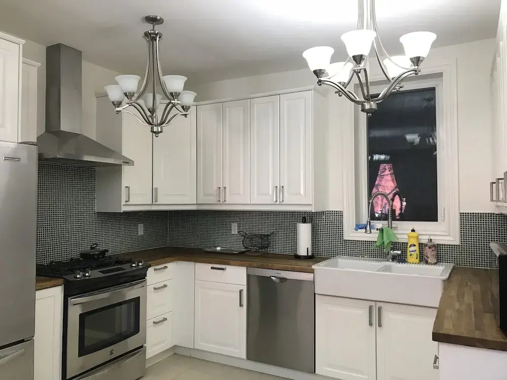 Elegant Suite at 700 Bathurst