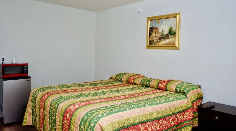 Red Carpet Motel By Ontario