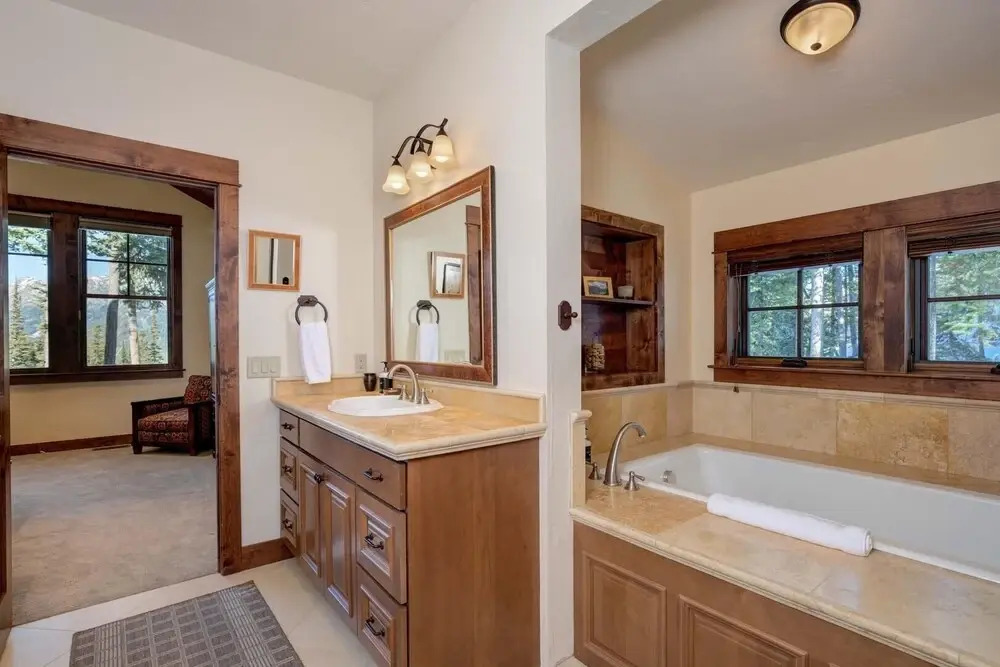 20 Peaks View 4 Bedroom Home by Moonlight Basin Lodging