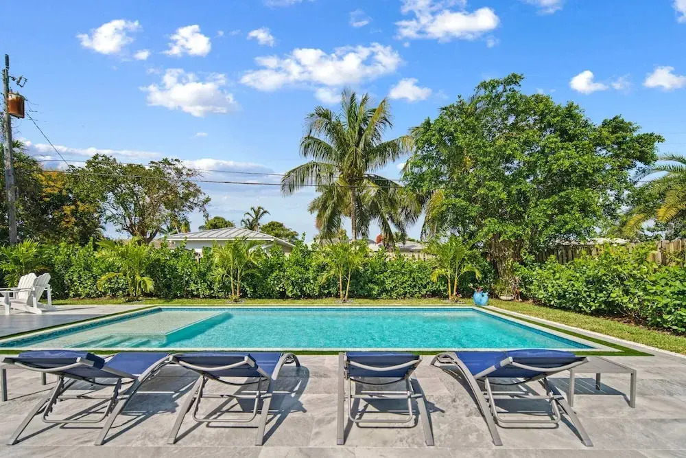 Sunny Vista by Rove Home w Heated Pool & Firepit