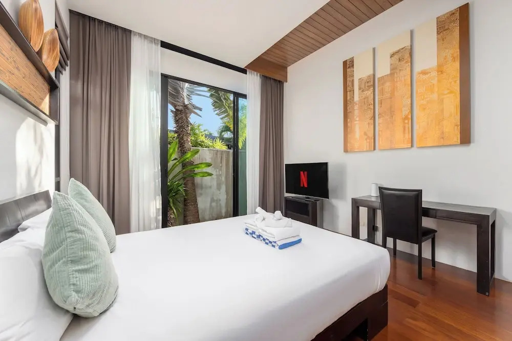 Oxygen Villas with Private Pool Near Naiharn by TropicLook