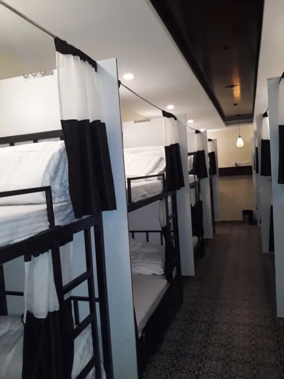 Deck 3 Airport Dormitory - Hostel