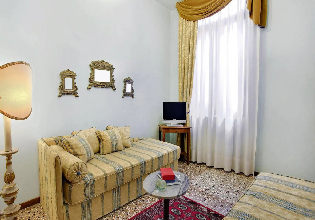 Palazzo Schiavoni Residenza depoca & Suite-Apartments