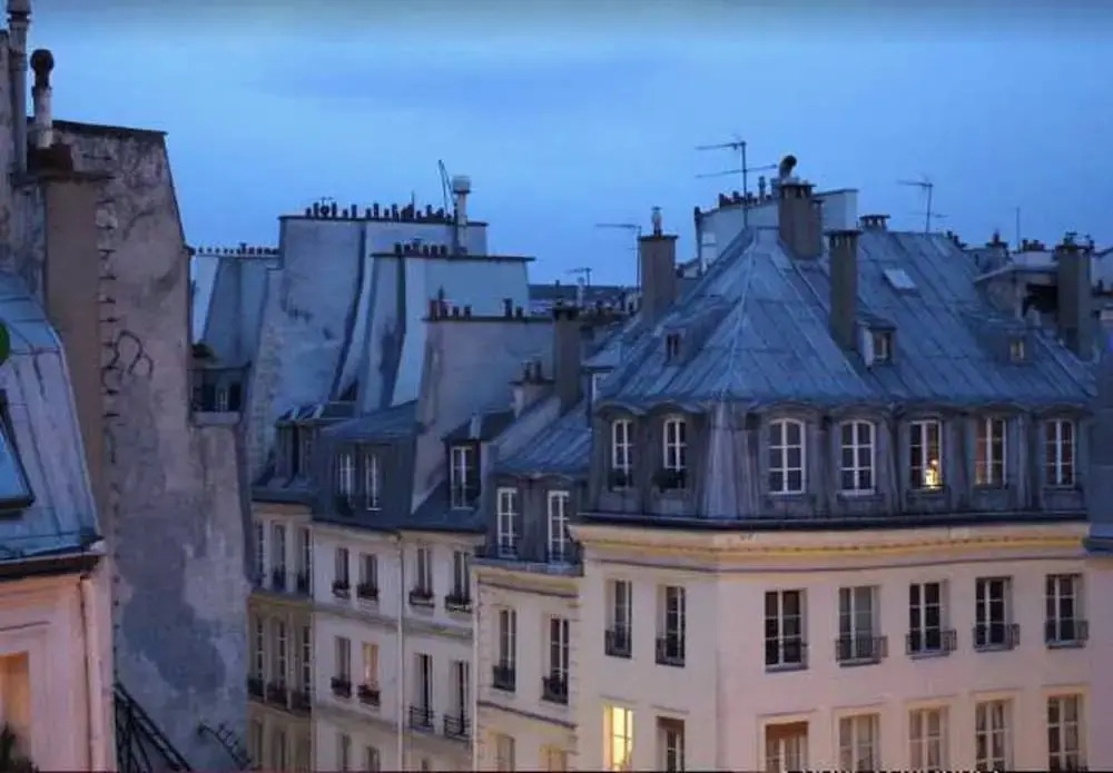 Confidential Room 1, a Stones Throw From the Louvre