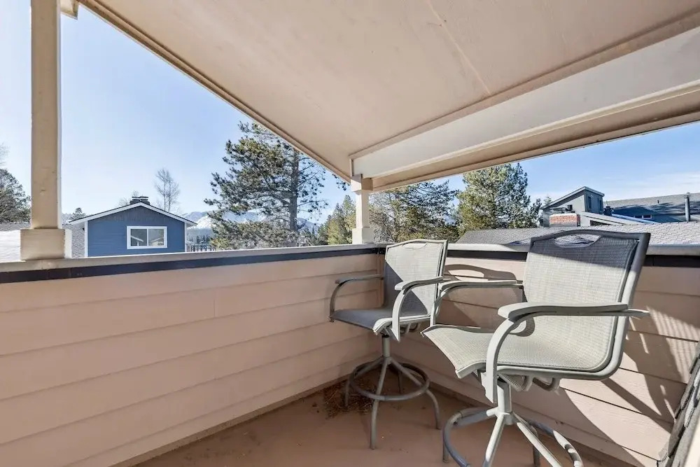 2253 Catalina Drive 4 Bedroom Home