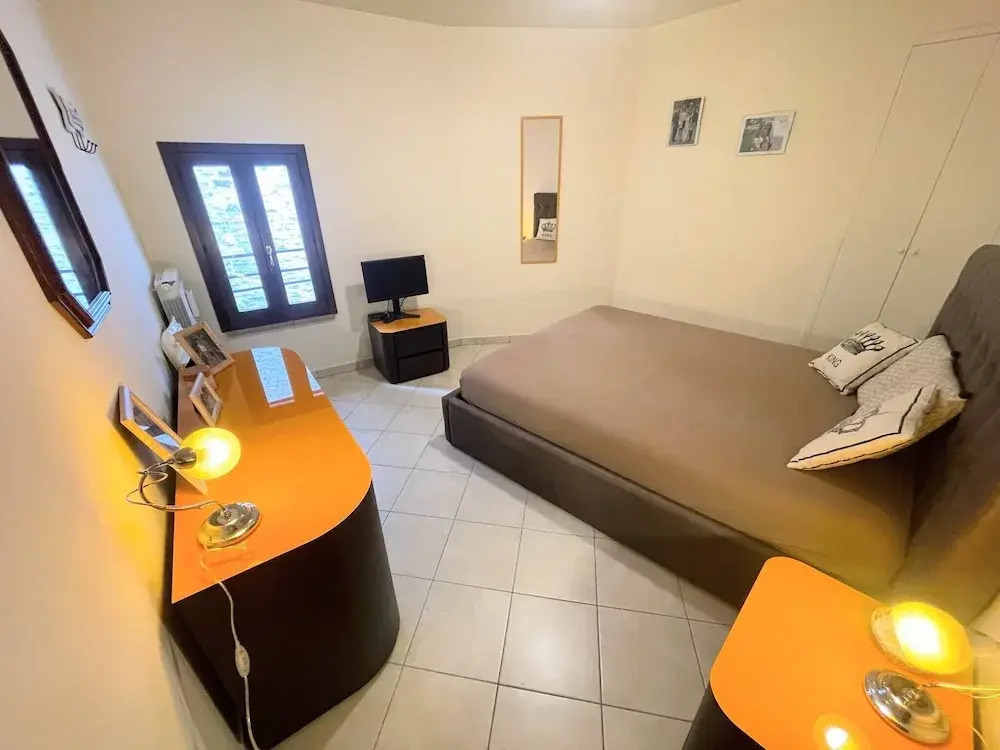 Elegant Apt Spoleto A1 Train Station 2 kms Sleeps 6