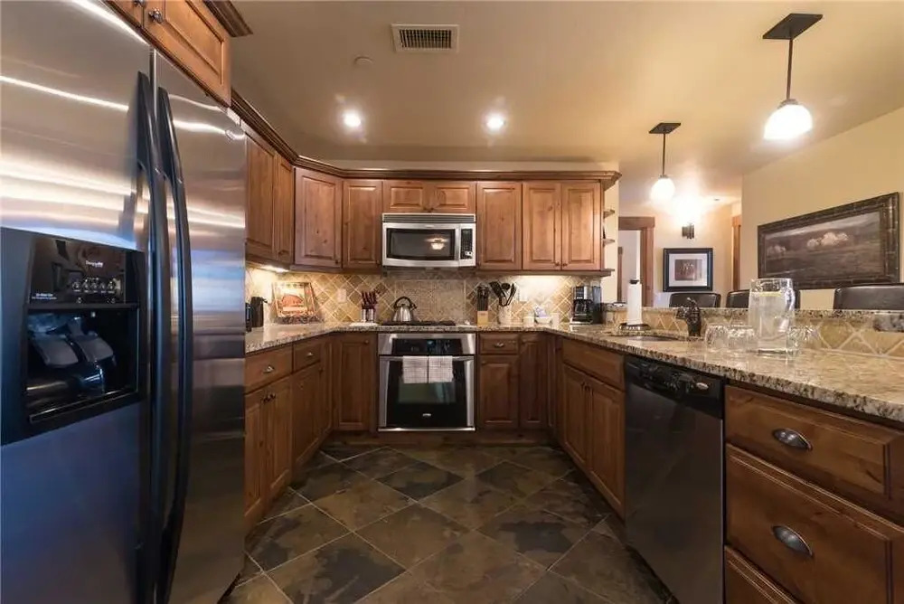 5307 Emerald Lodge, Trappeur's Crossing Apartment 4