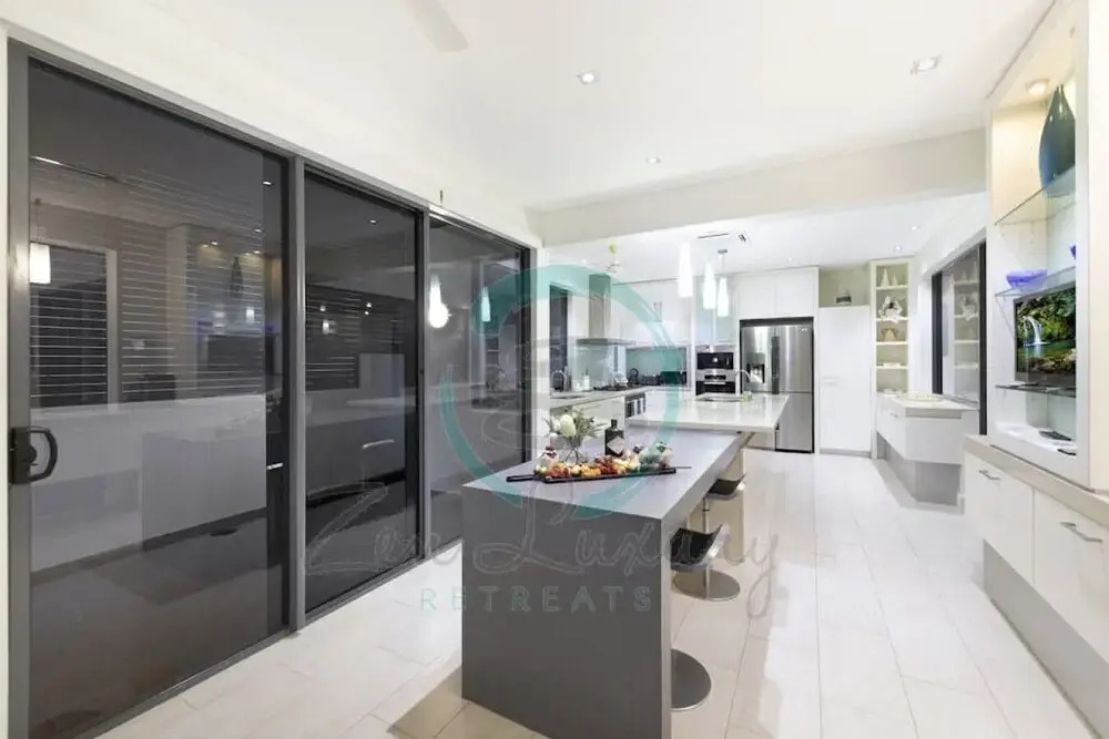 ZENLUX INFINITY - 4BR with Private Pool