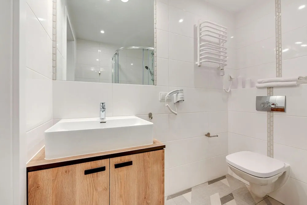 Waterlane Island - Riverview Pool, SPA & Gym by Downtown Apartments