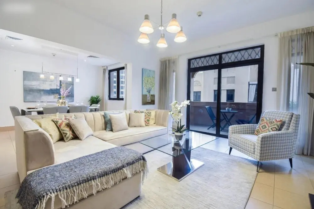Dashing 2B Apt in Old Downtown
