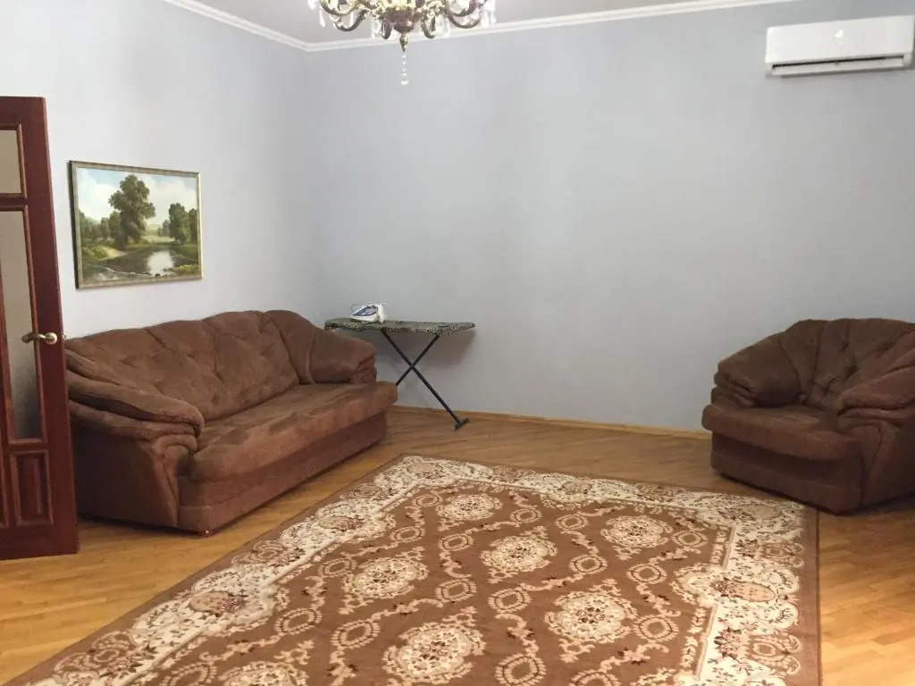 3h komnatnaja Kvartira v Novom Afone