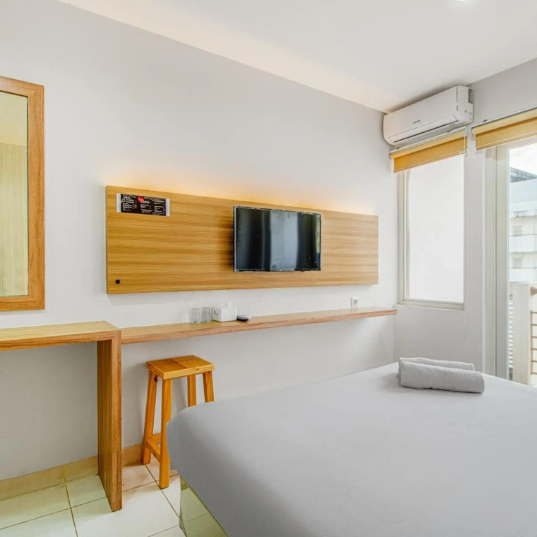 Skyland Sentul Tower Apartment