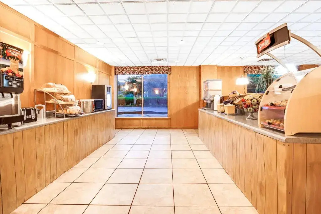Finger lakes inn & suites