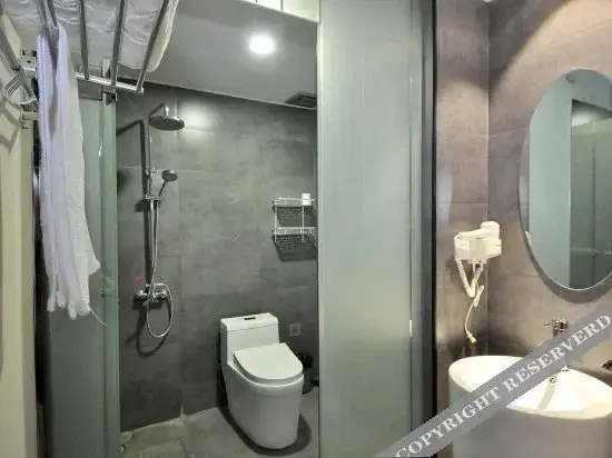 Yiwo Hotel