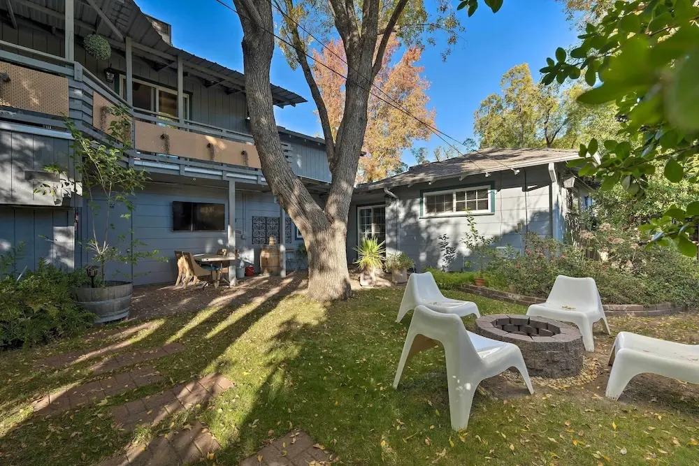 Spacious Wine Country Home: 1 Mi to Downtown Lodi!