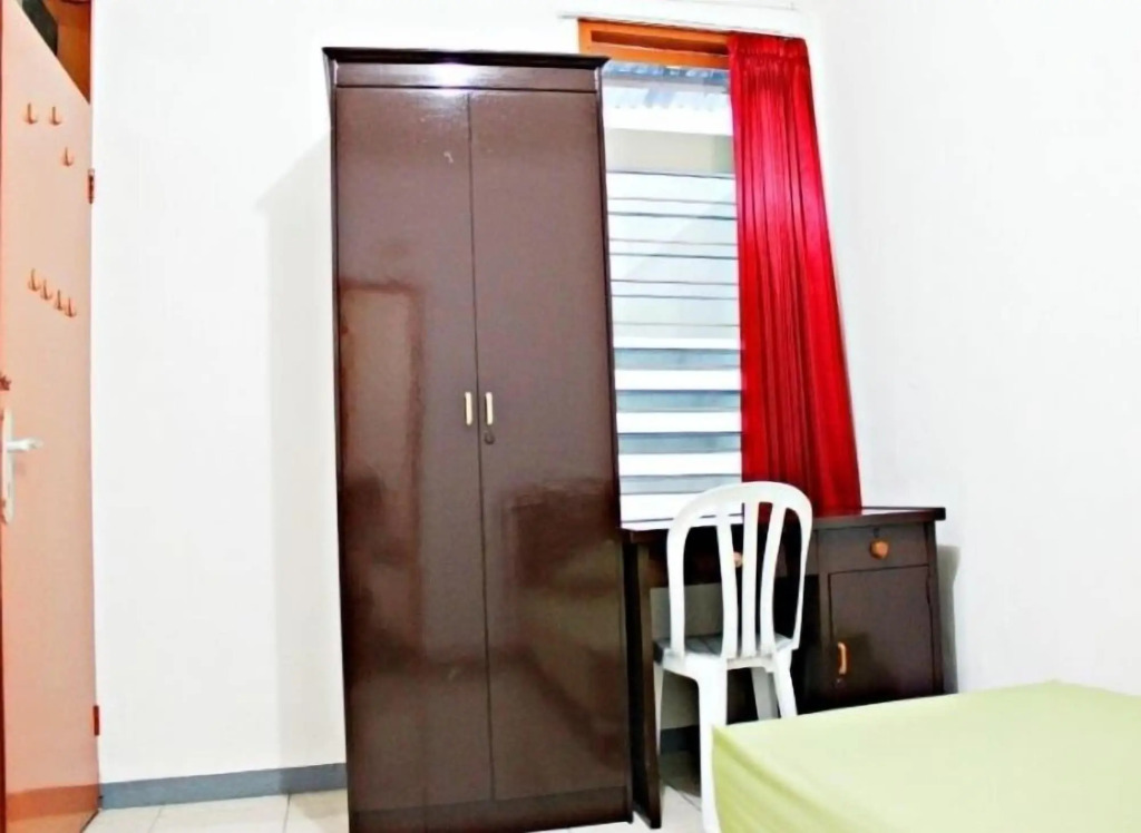 De Sun Pasteur Guest House by HouseinBandung