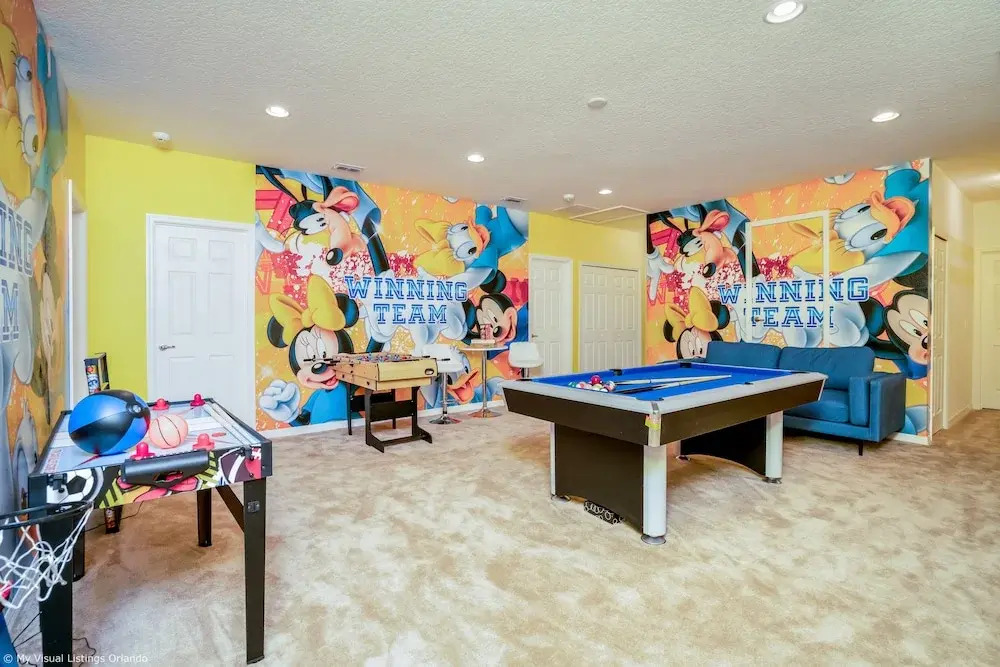 Luxury 11 Bedroom Close to Disney
