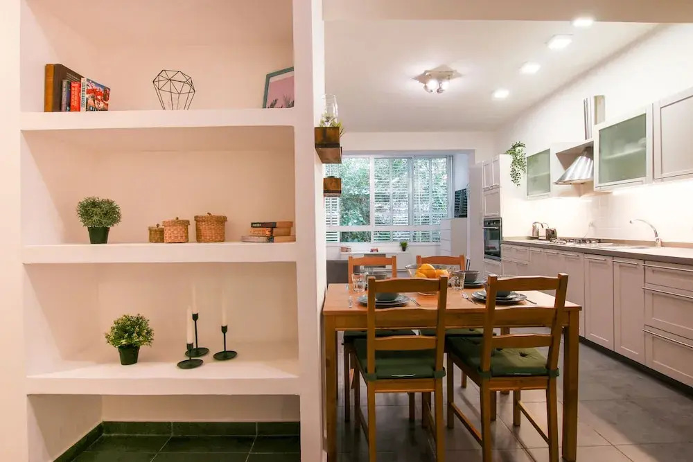 Gorgeous Gordon Getaway 3BR Near Sea
