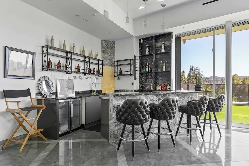Luxe 8000 Sqft w/ 2 Pools, Sauna, Putting Green, Game Room Alta Vista Estate
