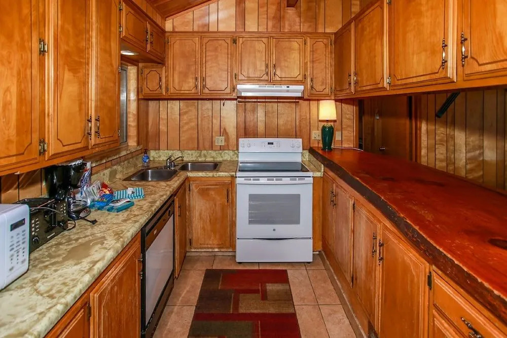 Rustic Vintage Lakefront