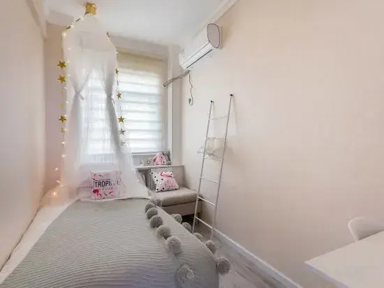 Danjiangkou Threeofus Apartment