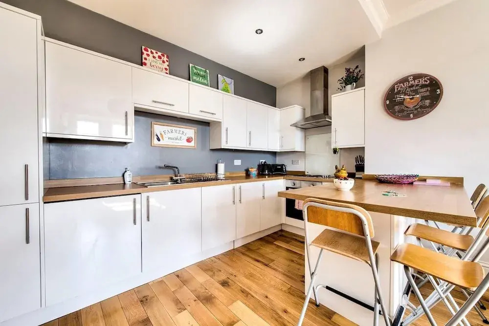 Lovely 1 Bedroom Flat Close to City Centre + Free On-street Parking