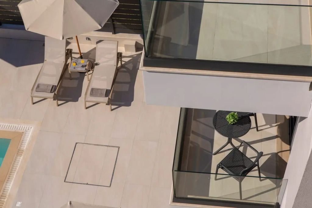 Arente Apartments
